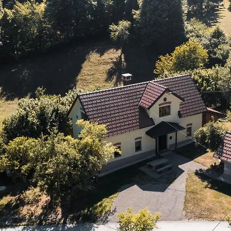 Sveta Ana بيت للعطل *