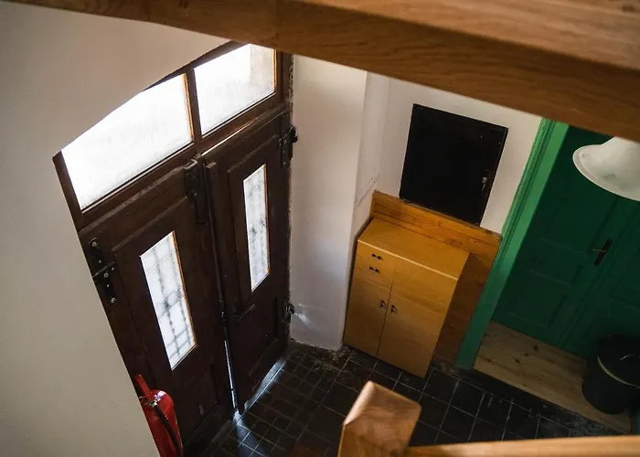 Sveta Ana * Stari Trg pri Lozu